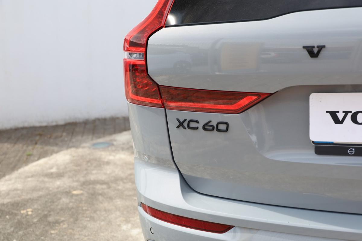 volvo-xc60-2025-hibrido-a-gasolina-1969cc