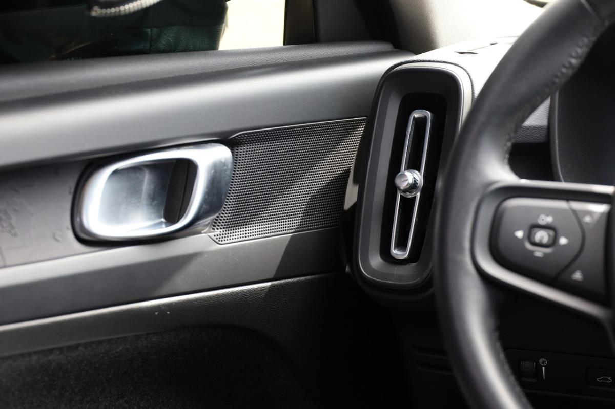 volvo-xc40-2022-gasolina-1477cc