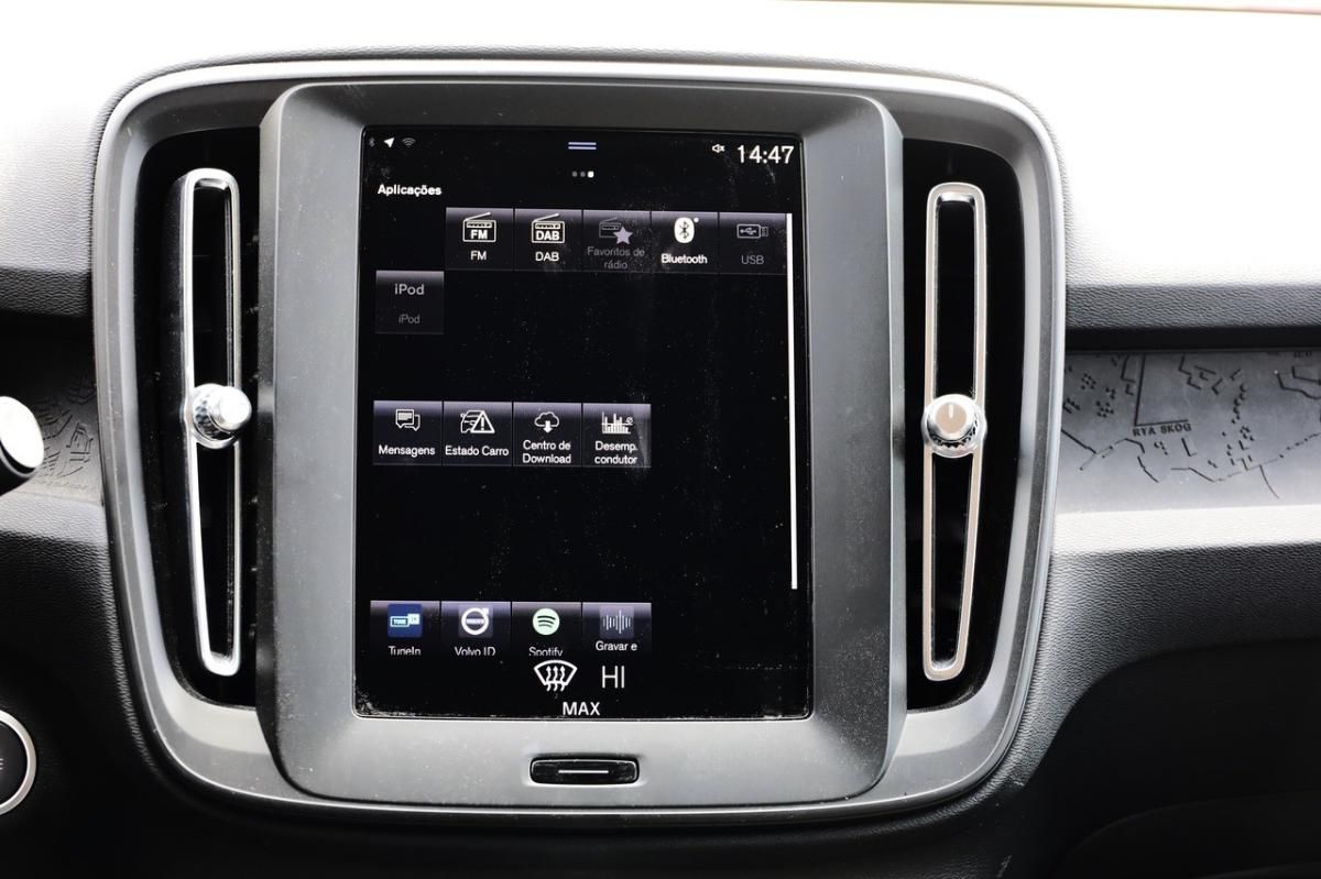 volvo-xc40-2022-gasolina-1477cc