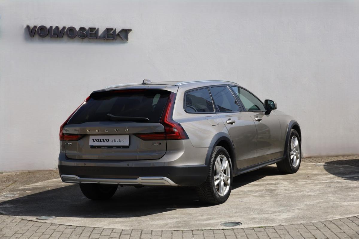 volvo-v90-2022-diesel-1969cc