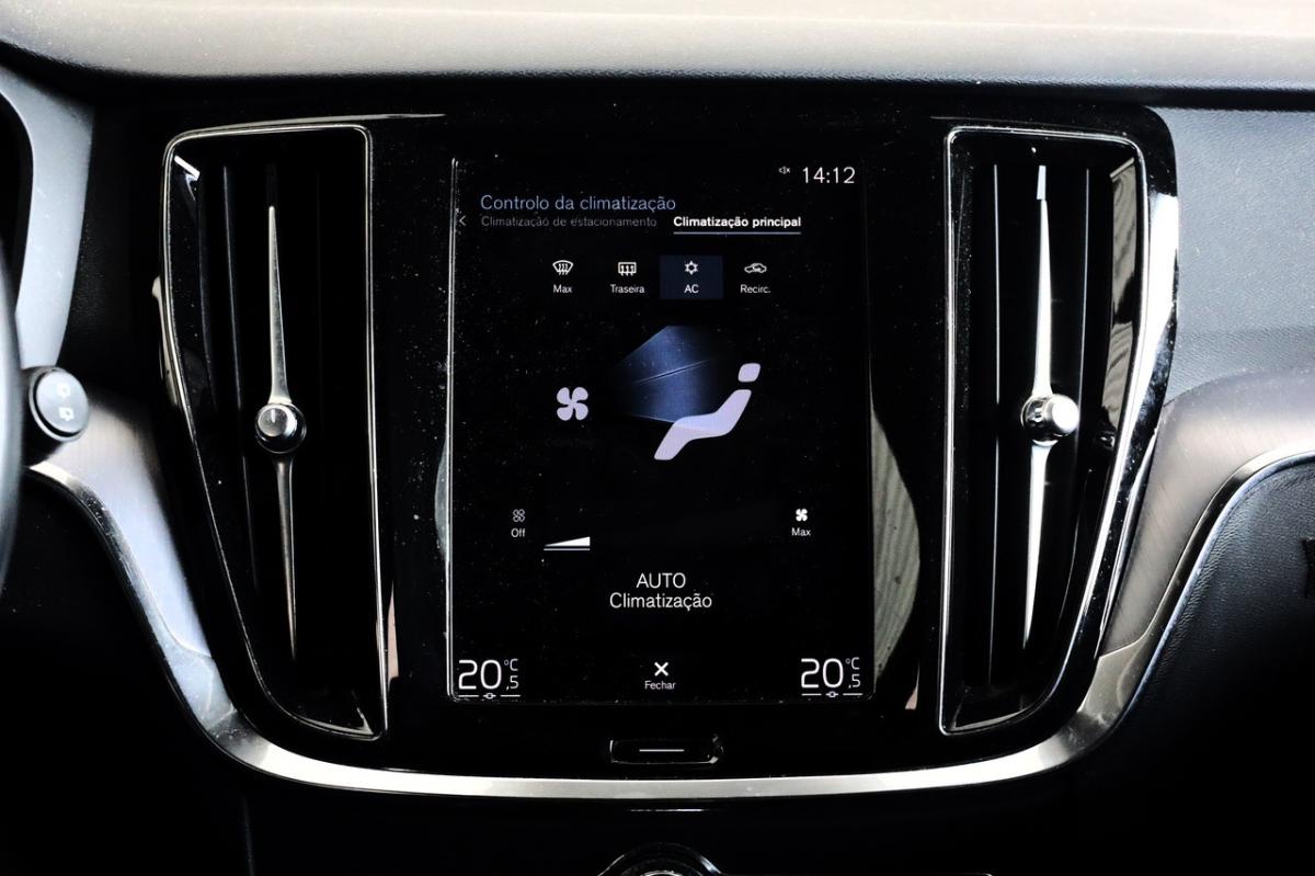 volvo-v60-2021-hibrido-a-gasolina-1969cc