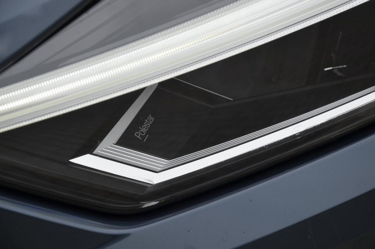 polestar-2-2023-eletrico-0cc