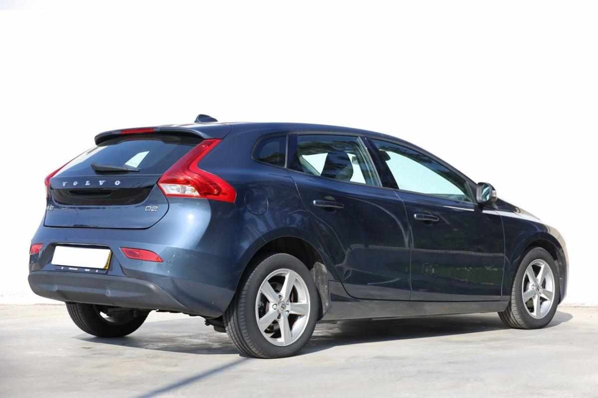 volvo-v40-2018-diesel-1969cc