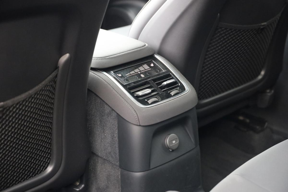 volvo-xc90-2025-hibrido-a-gasolina-1969cc