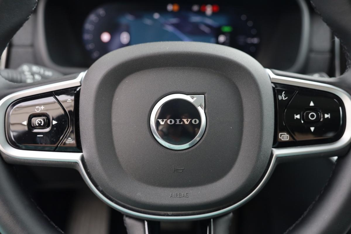 volvo-xc90-2025-hibrido-a-gasolina-1969cc