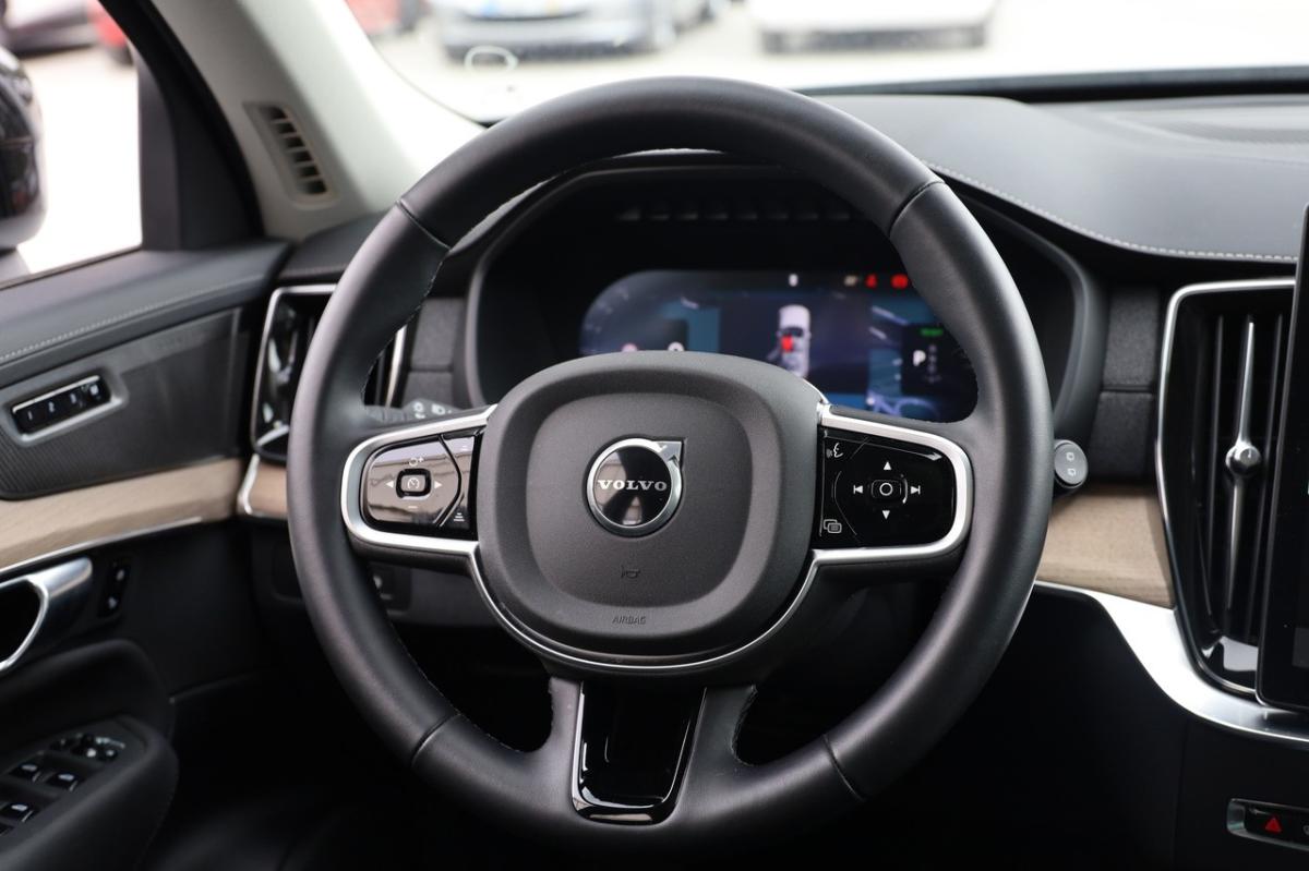 volvo-xc90-2025-hibrido-a-gasolina-1969cc