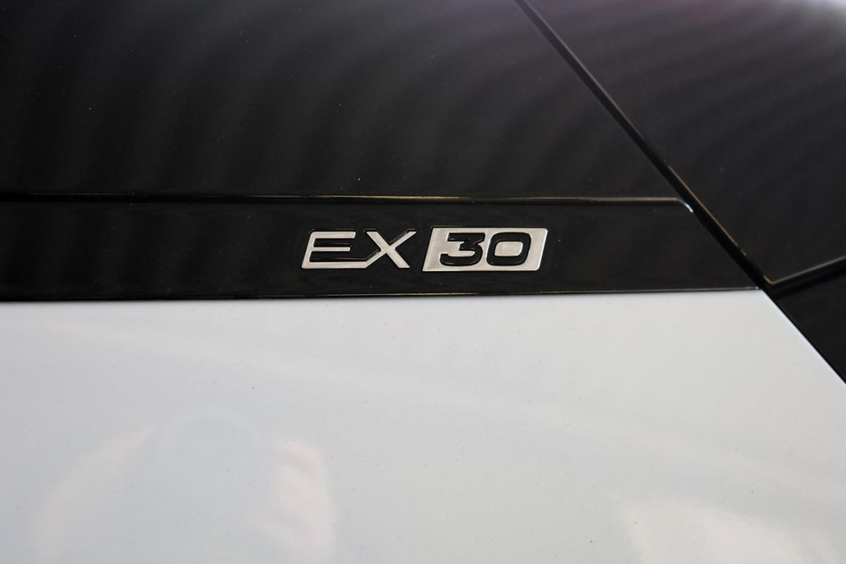 volvo-ex30-2025-eletrico-0cc