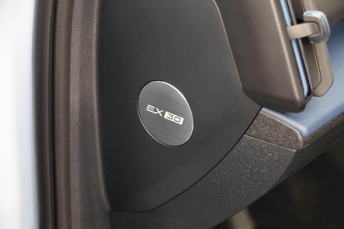 volvo-ex30-2025-eletrico-0cc