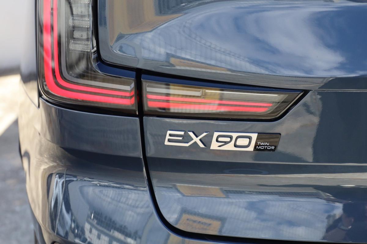volvo-ex90-2025-eletrico-0cc