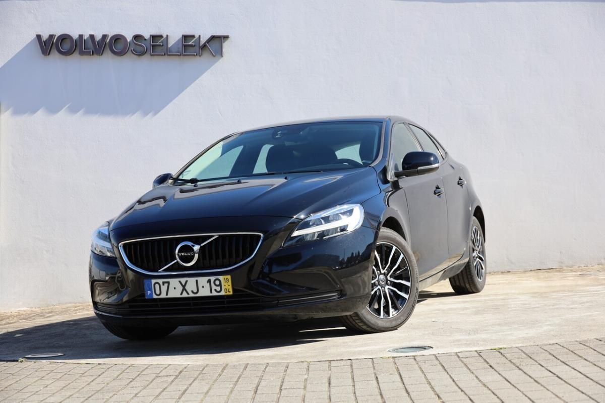 volvo-v40-2019-diesel-1969cc