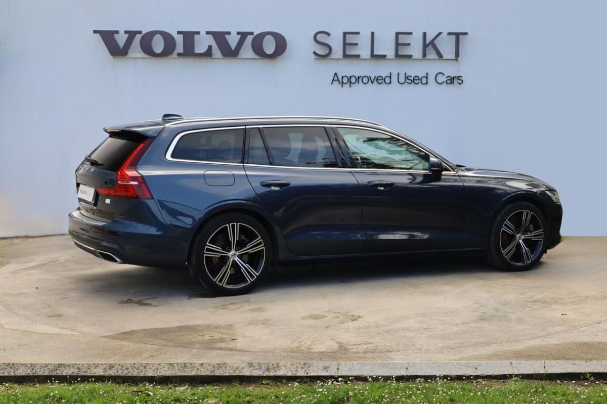 volvo-v60-2022-hibrido-a-gasolina-1969cc