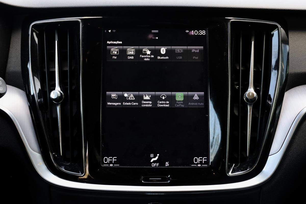volvo-v60-2022-hibrido-a-gasolina-1969cc