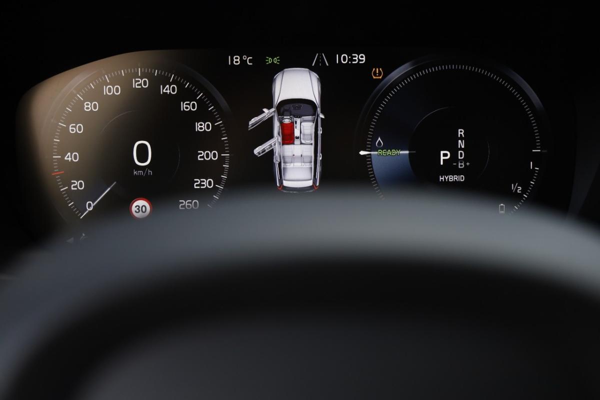 volvo-v60-2022-hibrido-a-gasolina-1969cc