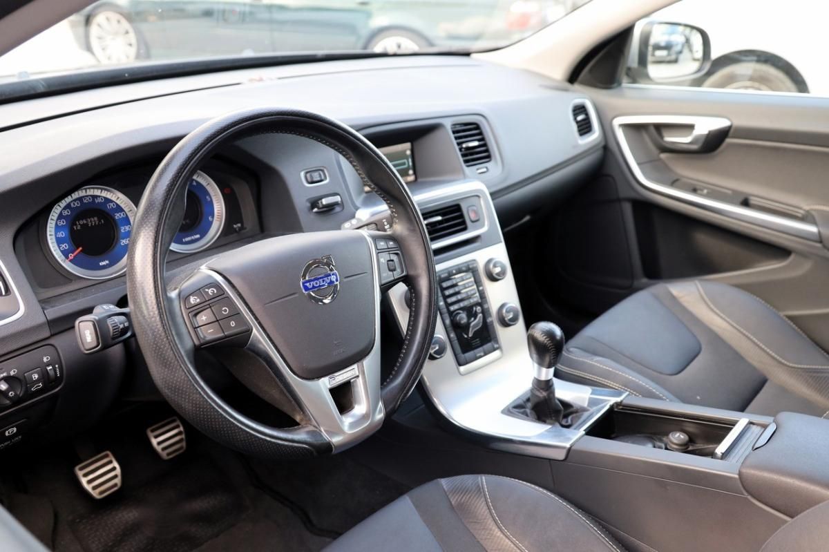 volvo-v60-2012-diesel-1984cc