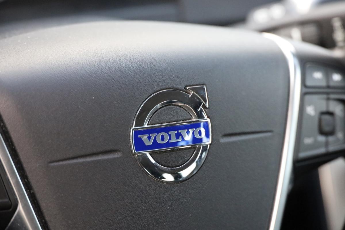 volvo-v60-2012-diesel-1984cc