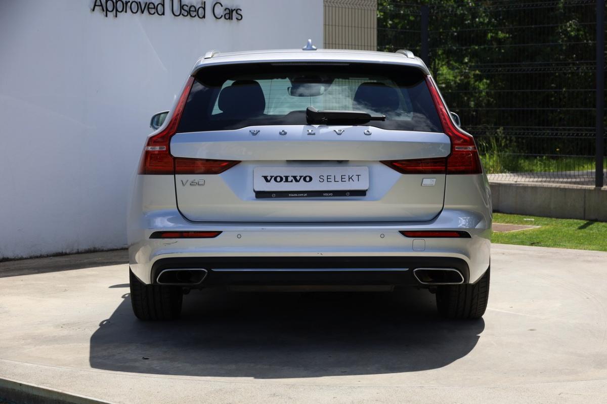 volvo-v60-2020-hibrido-a-gasolina-1969cc