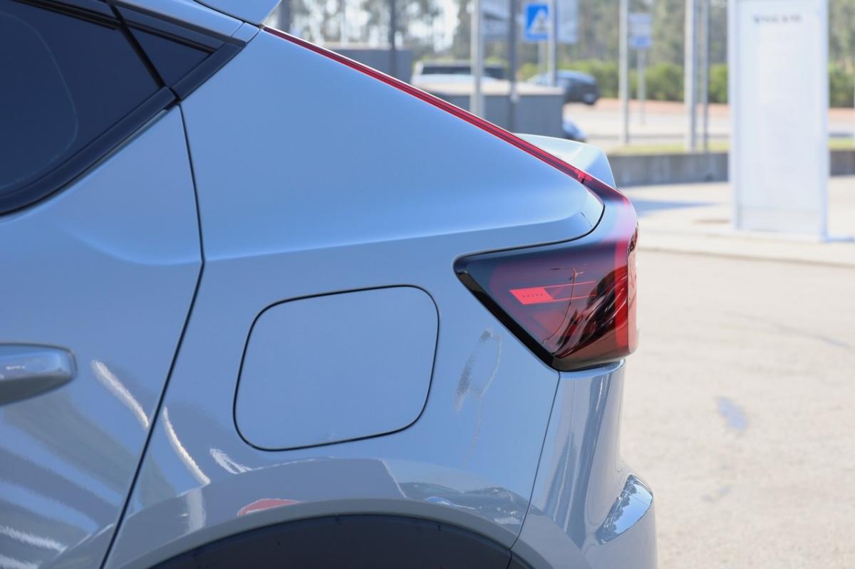 volvo-c40-2024-eletrico-0cc