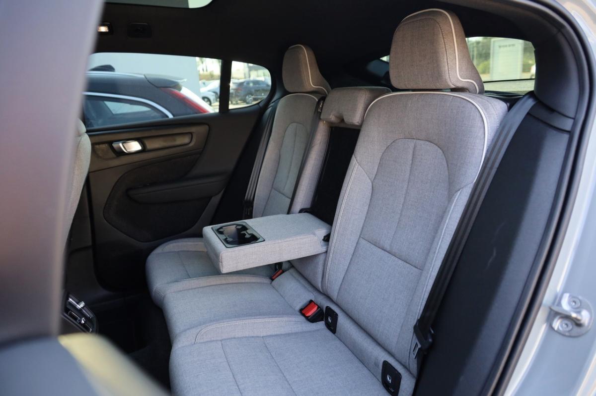 volvo-c40-2024-eletrico-0cc