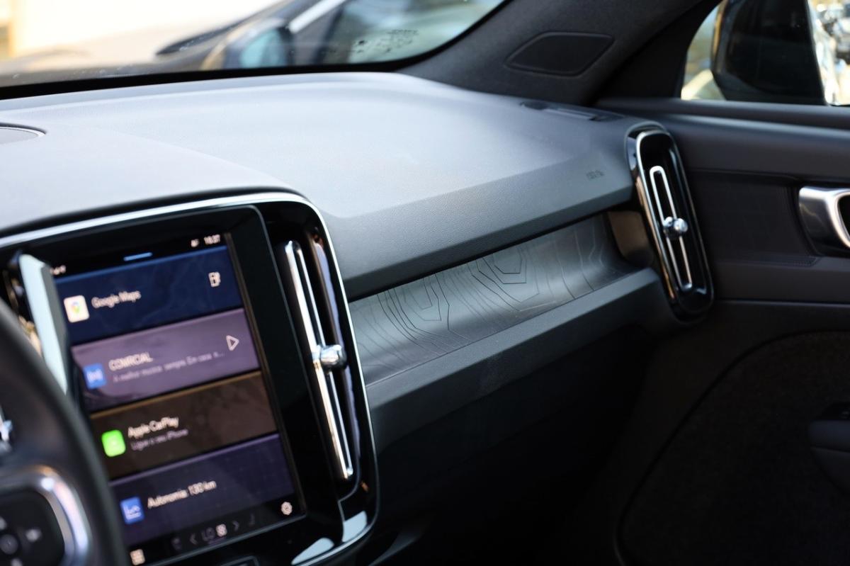 volvo-c40-2024-eletrico-0cc
