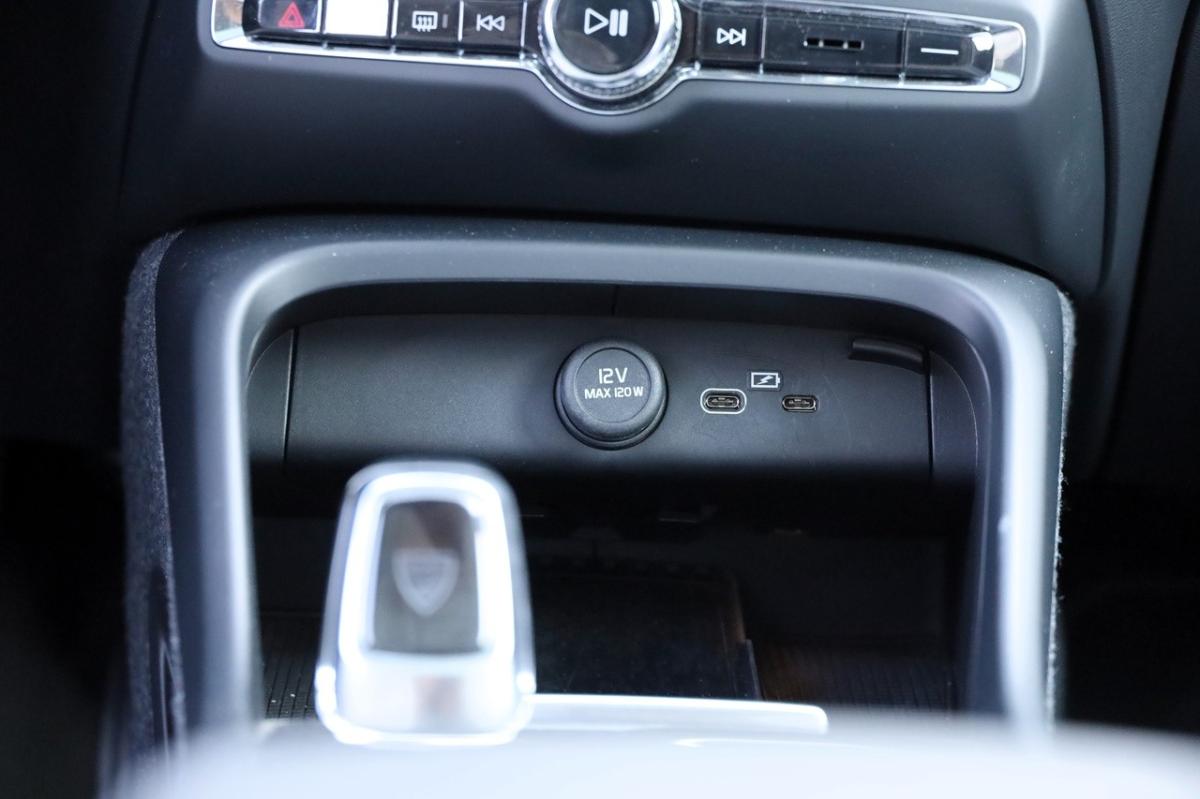 volvo-c40-2024-eletrico-0cc