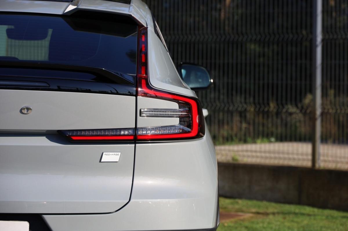 volvo-c40-2024-eletrico-0cc