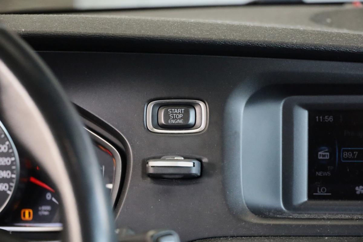 volvo-v40-2019-diesel-1969cc