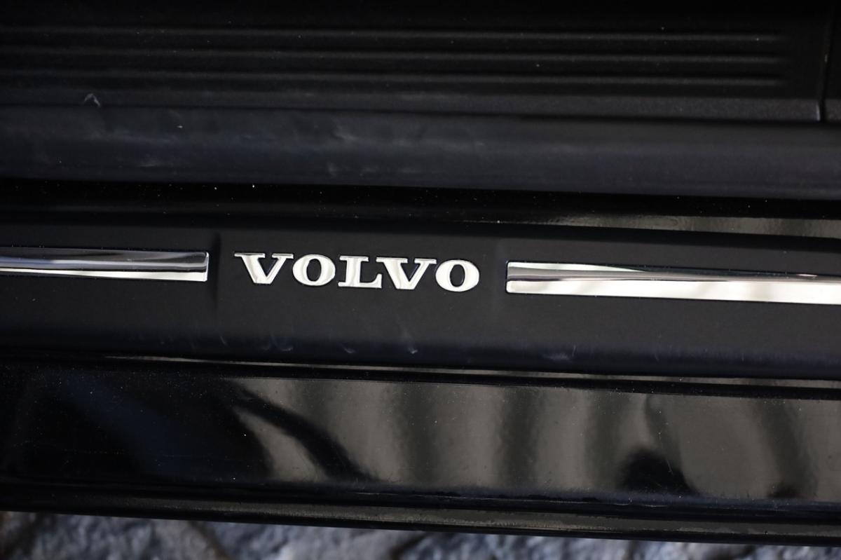 volvo-v40-2019-diesel-1969cc
