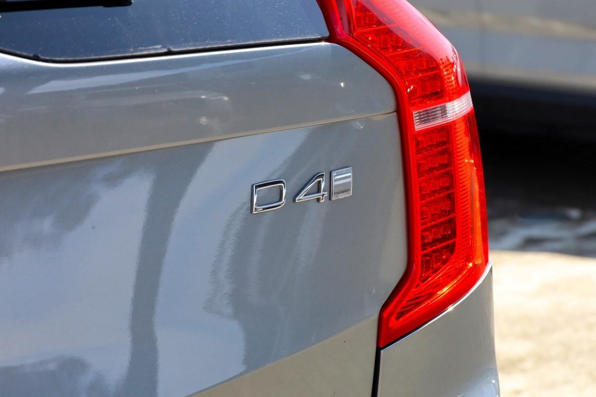 volvo-xc90-2018-diesel-1969cc
