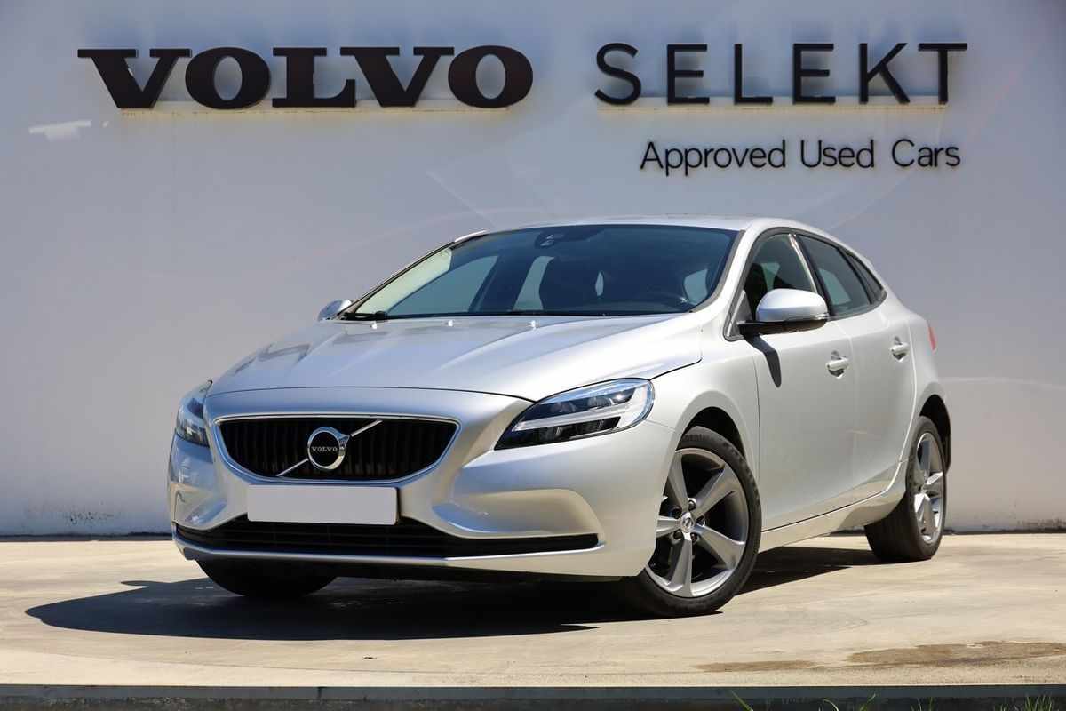 volvo-v40-2018-diesel-1969cc
