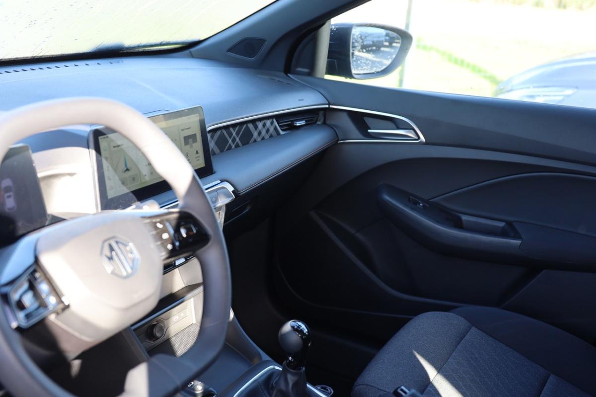 mg-mg3-2025-gasolina-1495cc