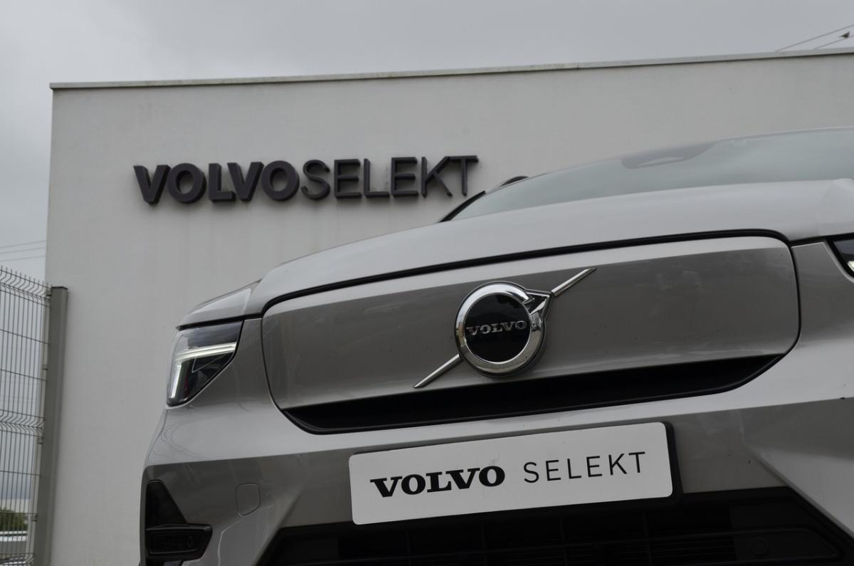volvo-xc40-2024-eletrico-0cc