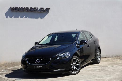 volvo-v40-2015-diesel-1969cc