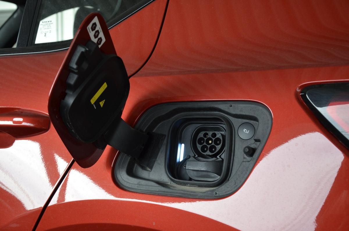 volvo-c40-2024-eletrico-0cc