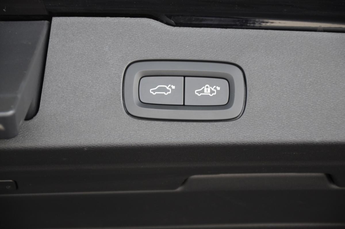 volvo-v60-2024-hibrido-a-gasolina-1969cc