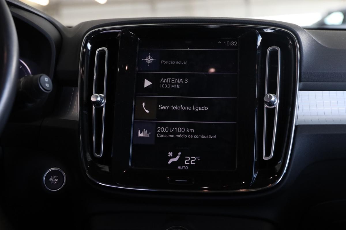 volvo-xc40-2019-diesel-1969cc