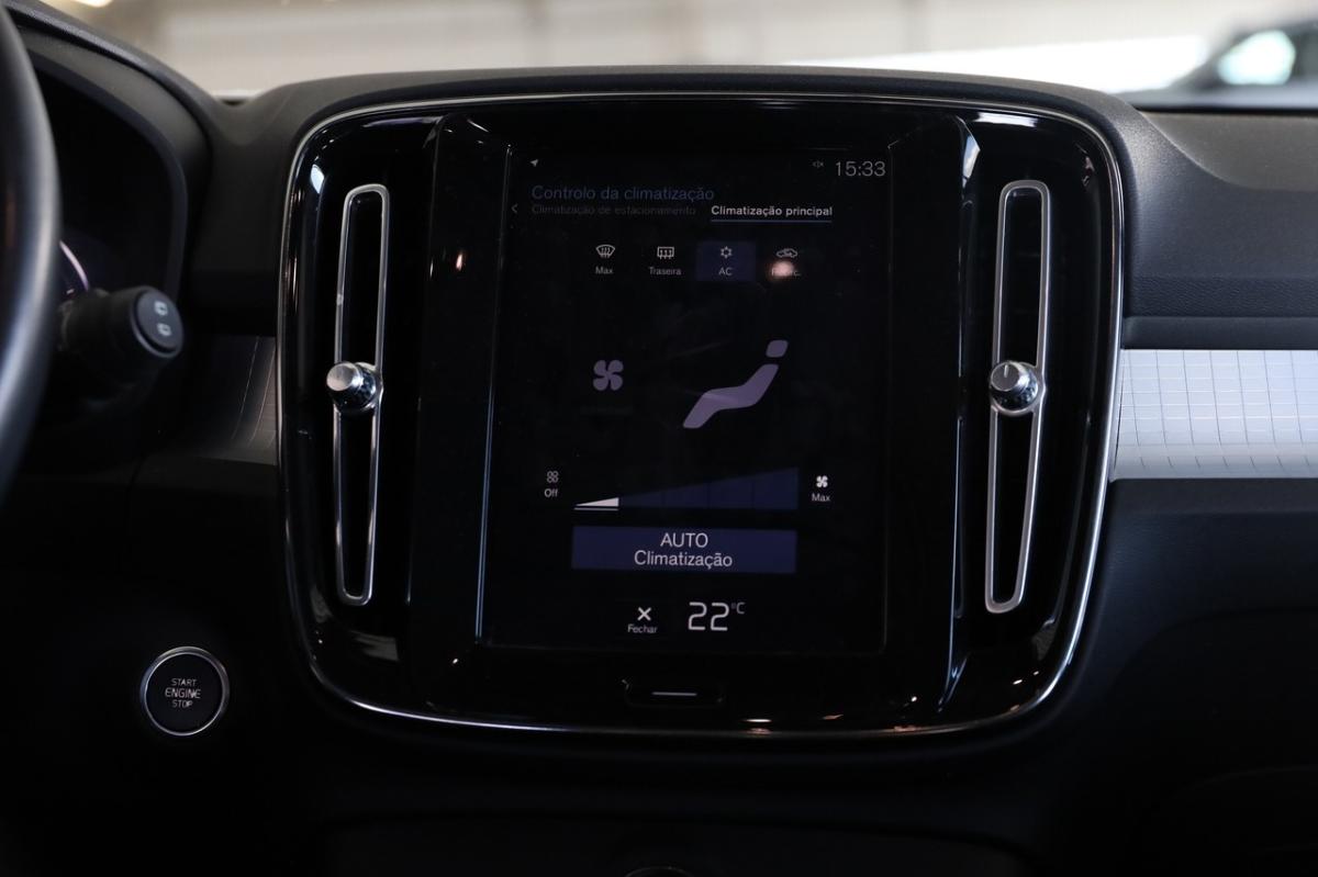 volvo-xc40-2019-diesel-1969cc