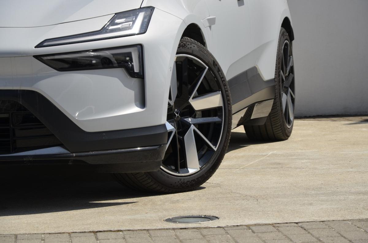 polestar-4-2025-eletrico-0cc