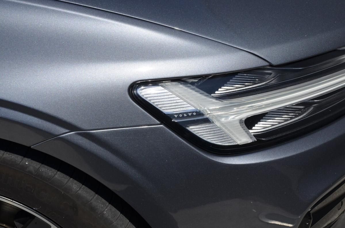 volvo-v60-2019-diesel-1969cc