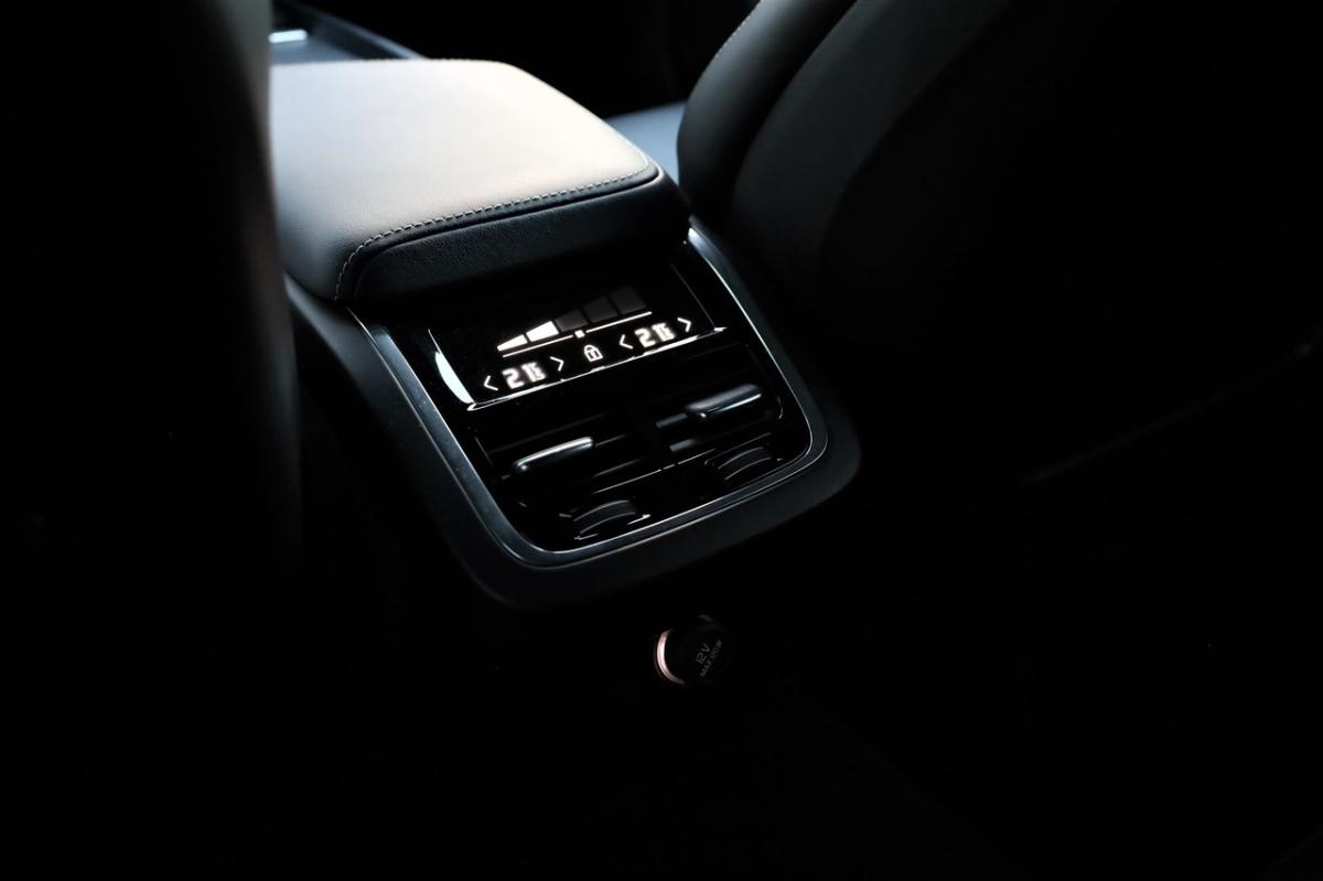 volvo-v60-2019-diesel-1969cc