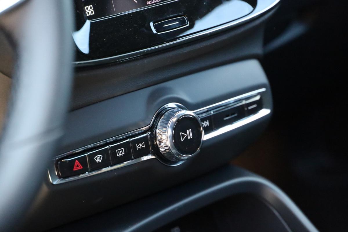 volvo-ex40-2025-eletrico-0cc