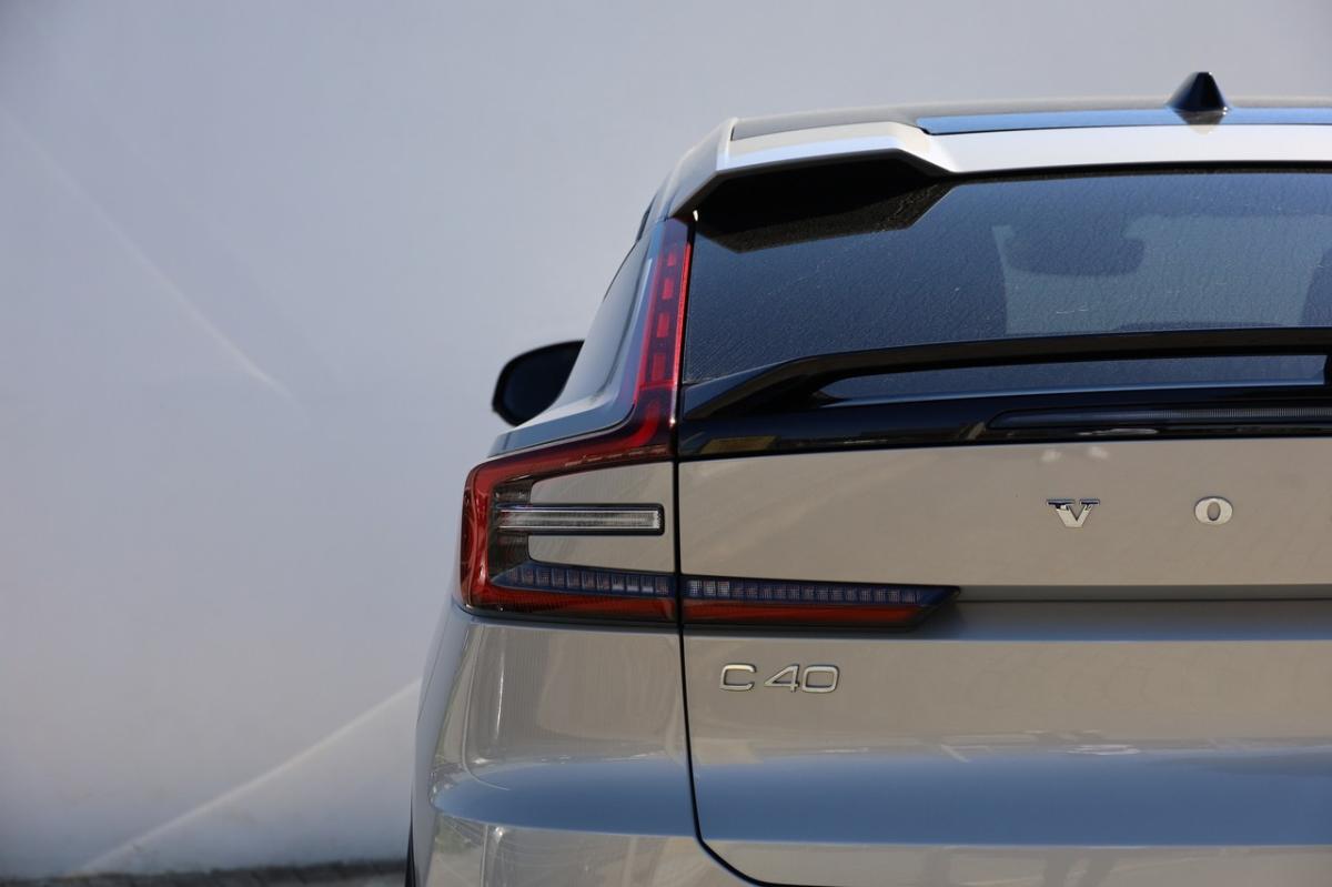 volvo-c40-2024-eletrico-0cc