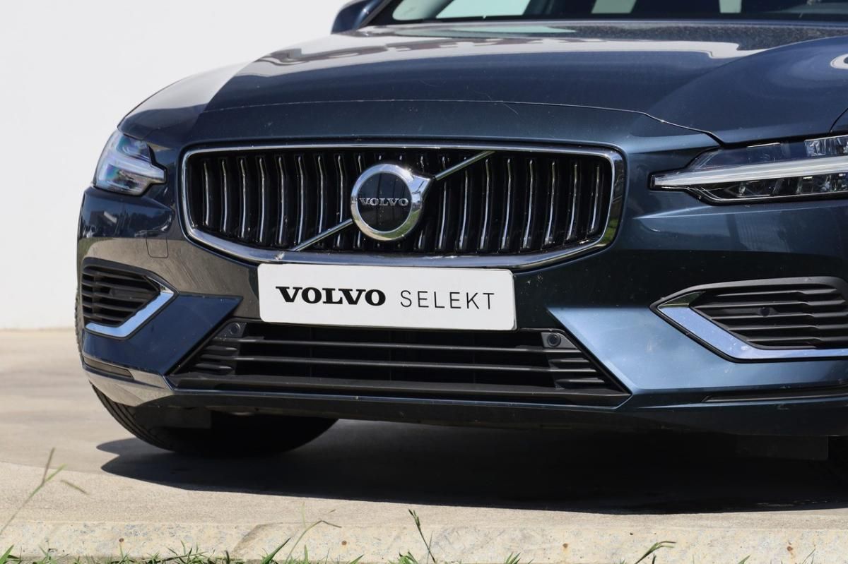 volvo-v60-2025-hibrido-a-gasolina-1969cc