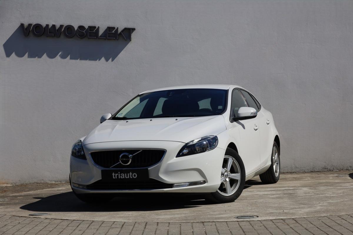 volvo-v40-2017-diesel-1969cc
