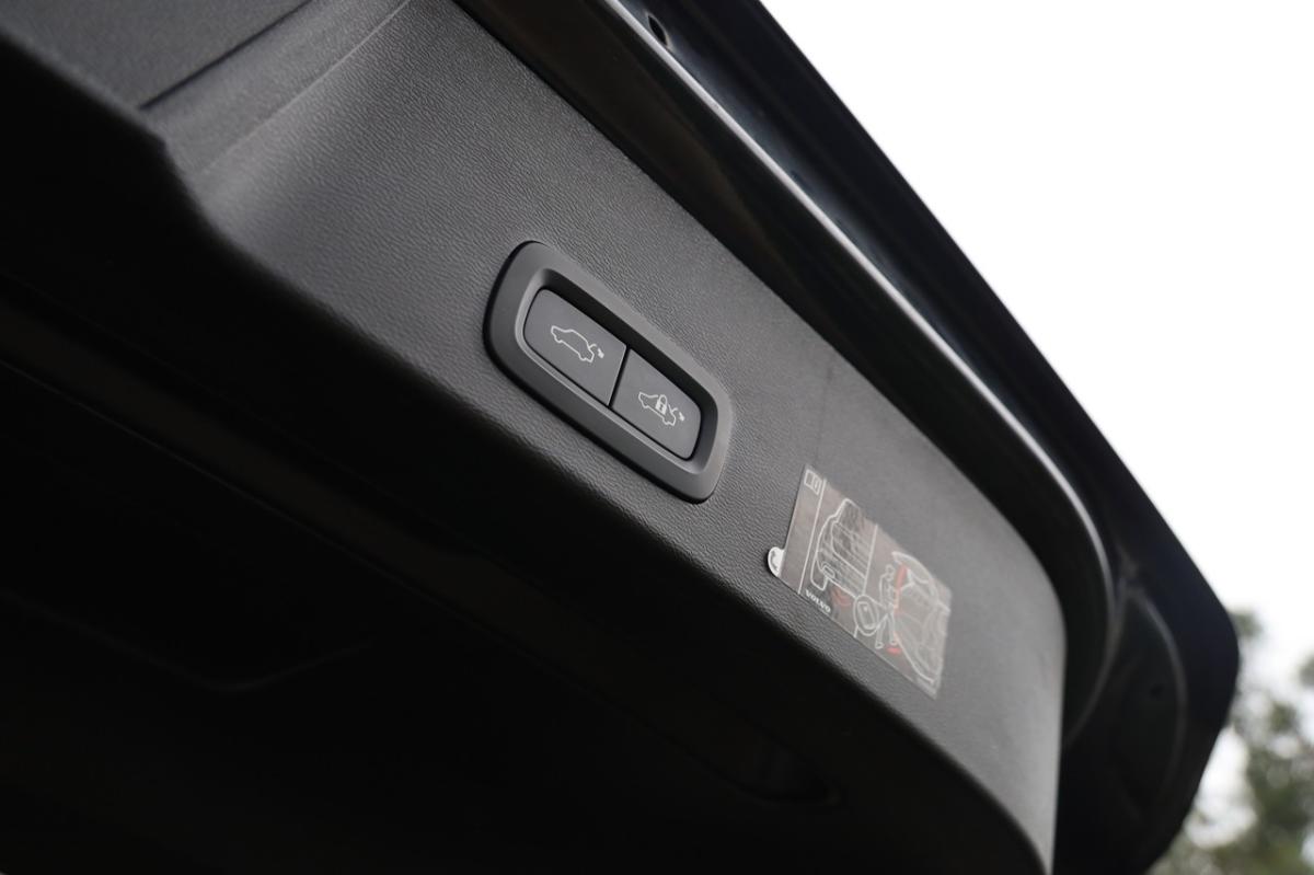 volvo-xc40-2021-hibrido-a-gasolina-1477cc