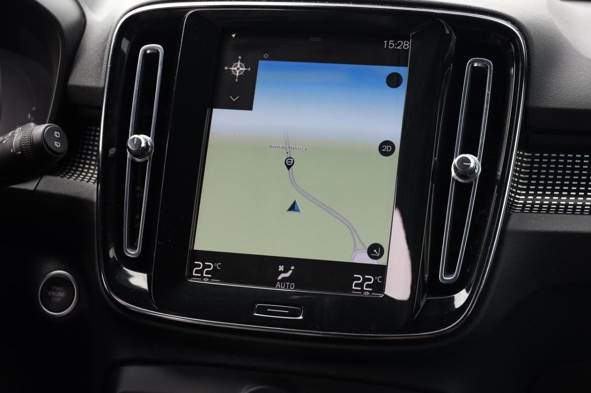 volvo-xc40-2021-hibrido-a-gasolina-1477cc
