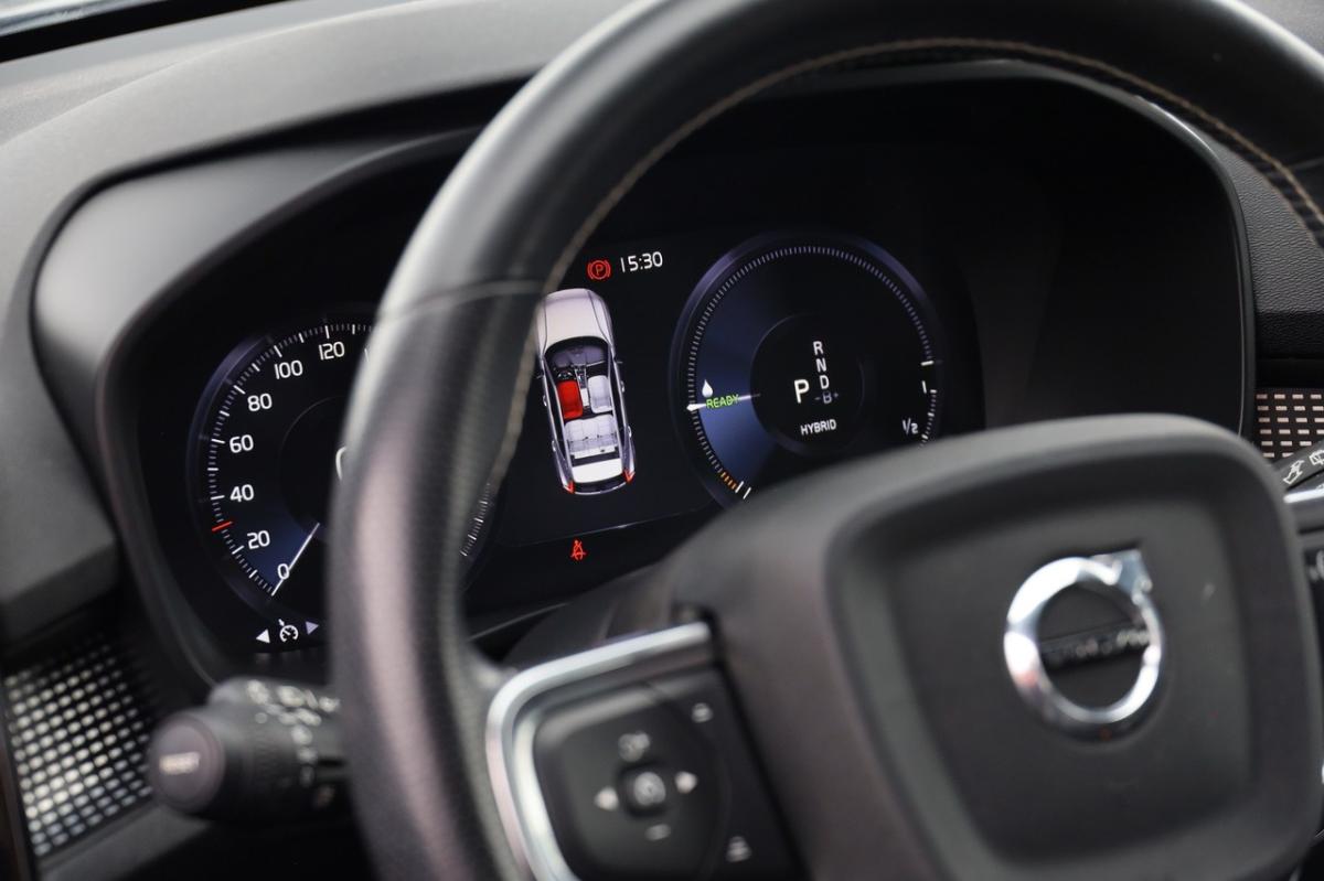 volvo-xc40-2021-hibrido-a-gasolina-1477cc