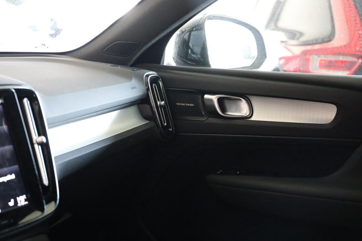 volvo-xc40-2024-gasolina-1477cc