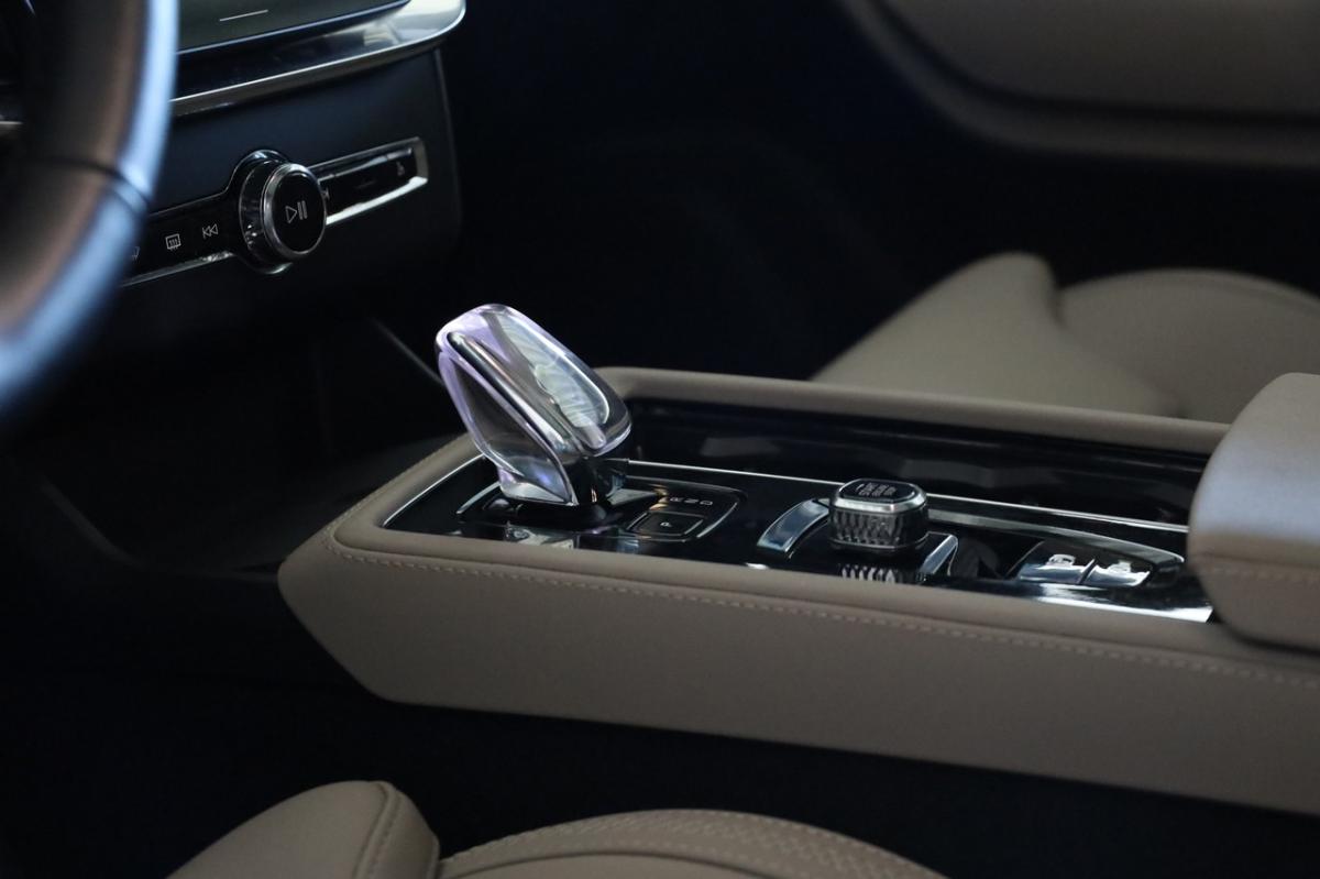 volvo-xc90-2025-hibrido-a-gasolina-1969cc