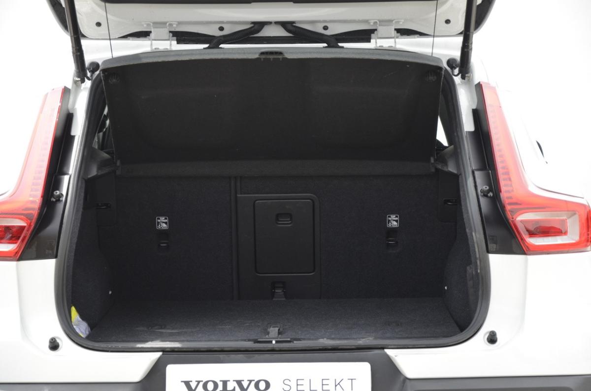 volvo-xc40-2025-gasolina-1969cc