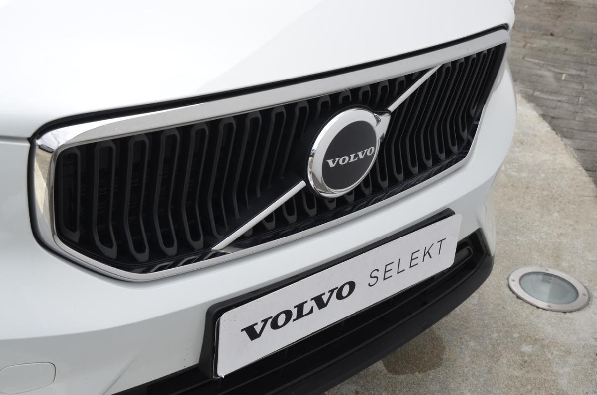 volvo-xc40-2025-gasolina-1969cc